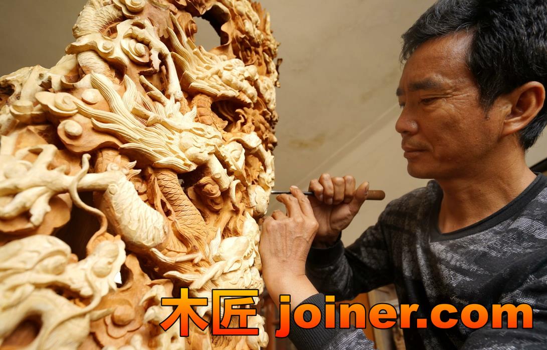 英文单词：域名 木匠 joiner.com 21万美元成交！